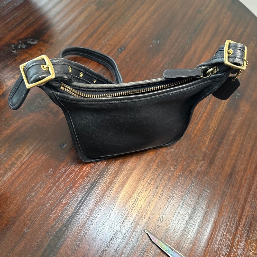 Coach VTG Janice Legacy Crossbody Bag Womens S/M Black Leather 9950